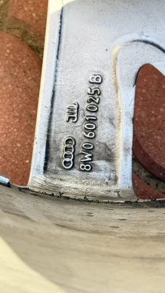 imagine 1  pentru anuntul Set jante originale Audi R16 + anvelope de iarnă aproape noi – 2000 RON